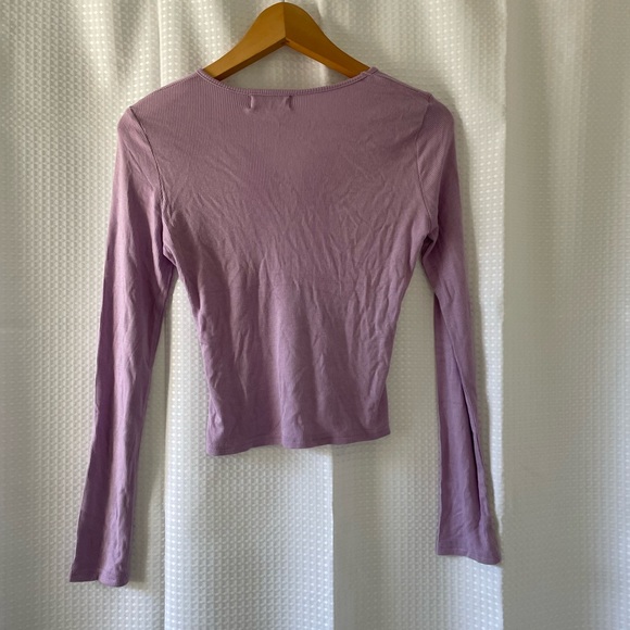 SHEKOU - LAVENDER LONG SLEEVE CROP TOP - SIZE L - Picture 4 of 4
